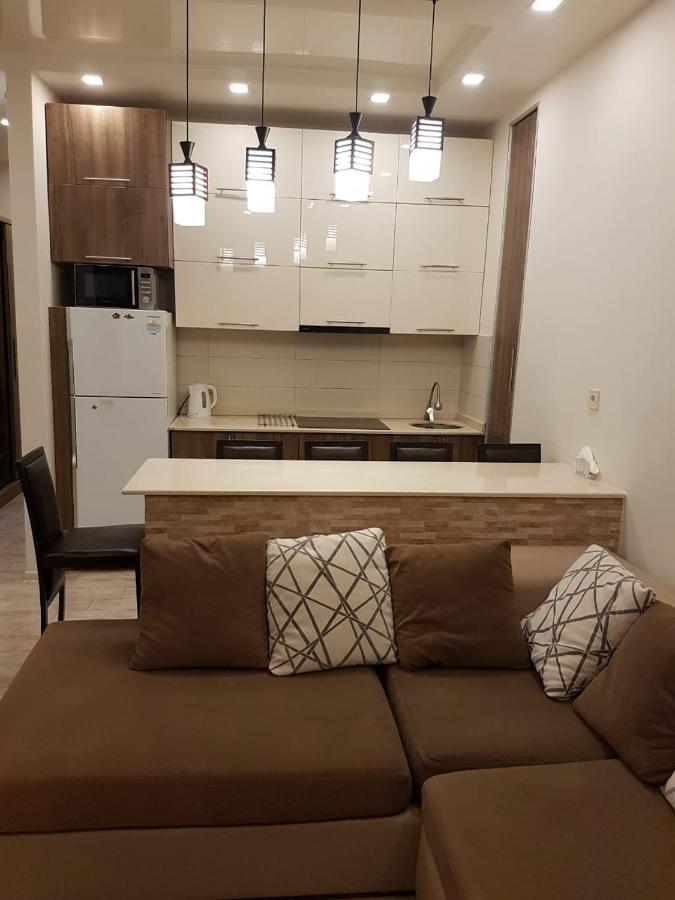 Apartment Magnolia バトゥーミ エクステリア 写真
